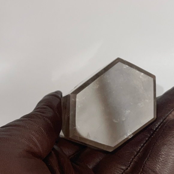 ❤️HP❤️ Gold Rutile in Quartz hand carved tower - Picture 15 of 17